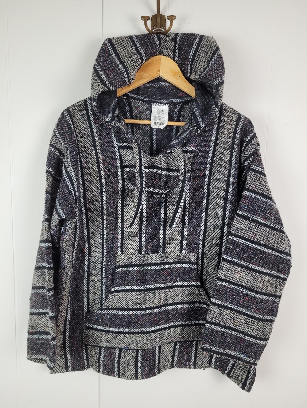 Oland Outdoors Medium Baja Striped Pullover Hoodie